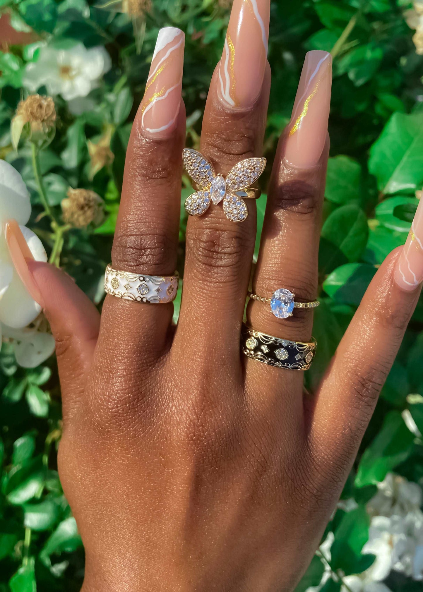 minimalist diamond ring,Oval minimalist ring Gold ring, minimalist ring, minimalist rings stacking gold, minimalist ring aesthetic, Moissanite Solitaire ring, Diamond ring Simulant, stacking rings, engagement ring, fake diamond ring that looks real, litiki rings, like jewelry, gifts for her,
