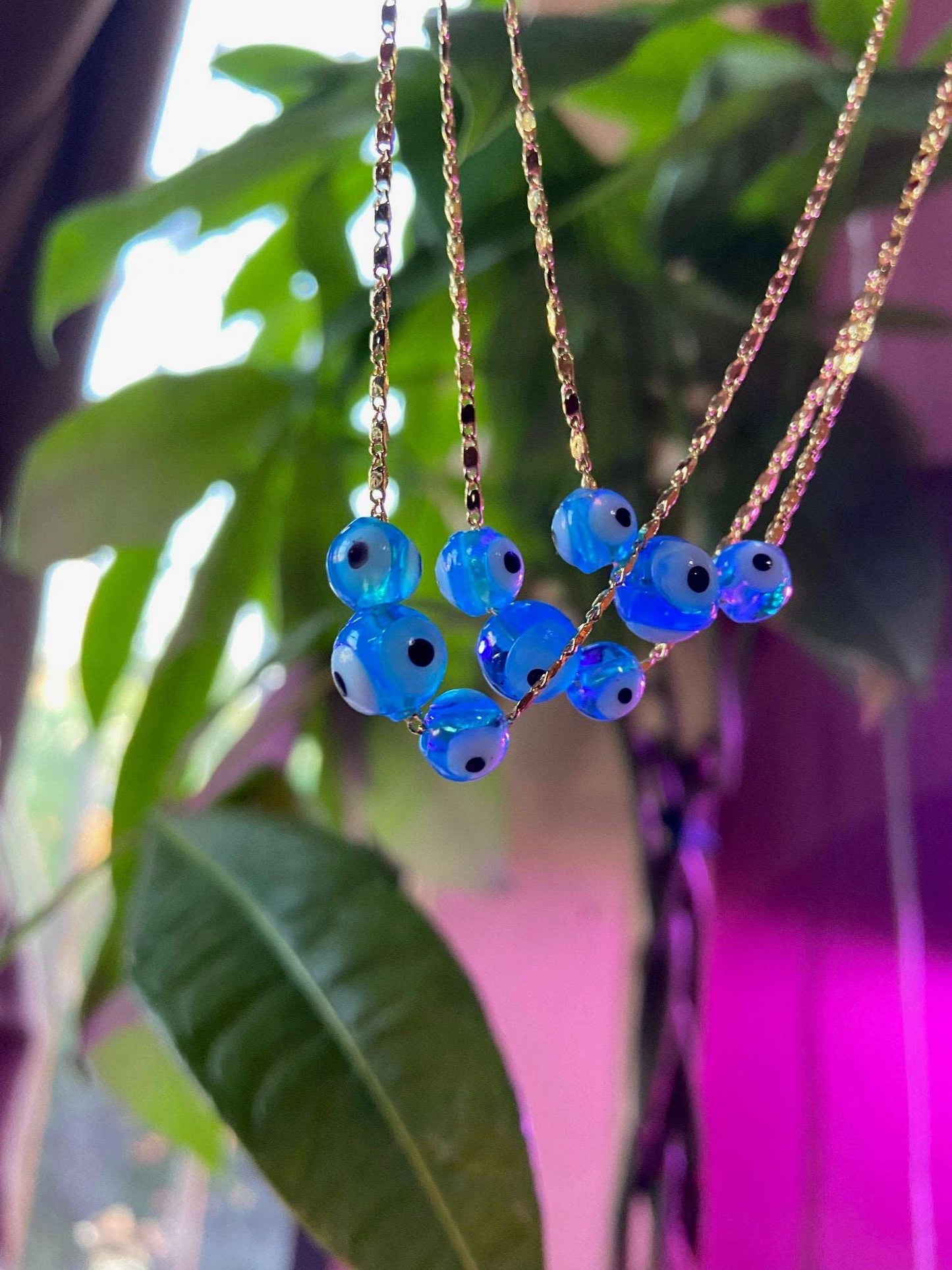 3 eye'd choker